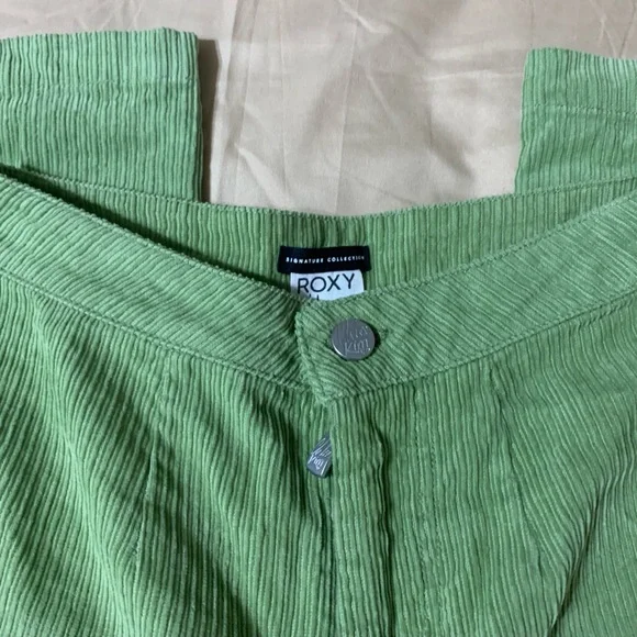 Roxy x Chloe Kim Green Corduroy Pants - Picture 3 of 13